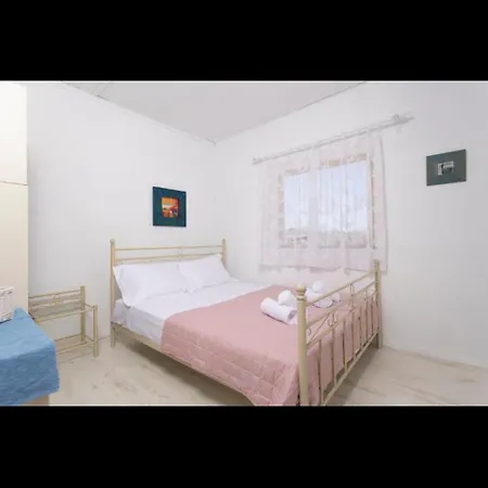 Family House - παραθεριστικό Holiday home