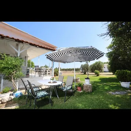 Family House - Παραθεριστικό Κατάλυμα Сasa de vacaciones